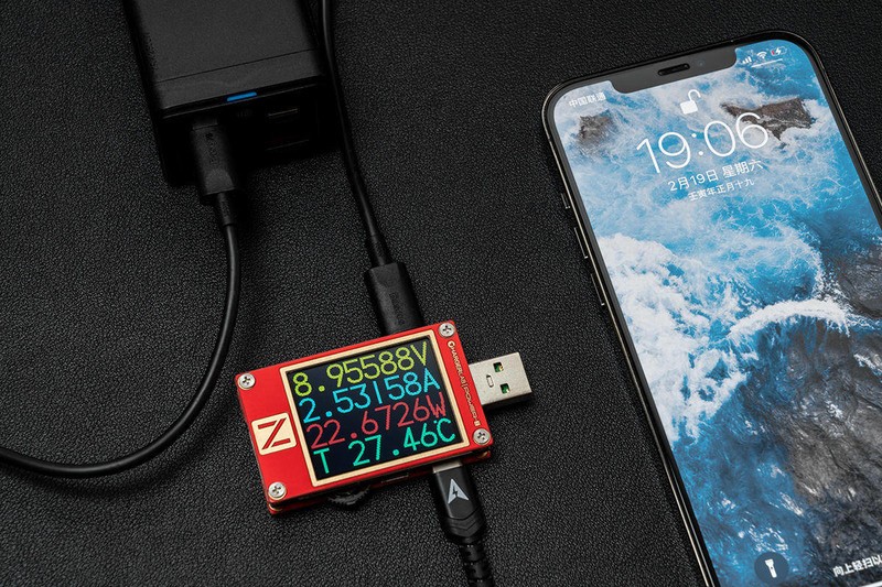 告别乱糟糟的桌面，倍思100W氮化镓桌面插排，解决多设备充电痛点