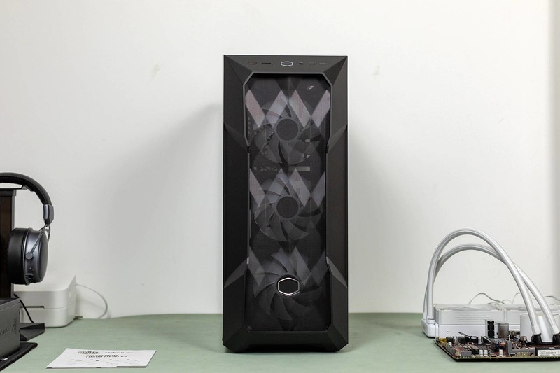 酷冷至尊TD500 Mesh V2机箱评测，机身全新升级，让装机更方便