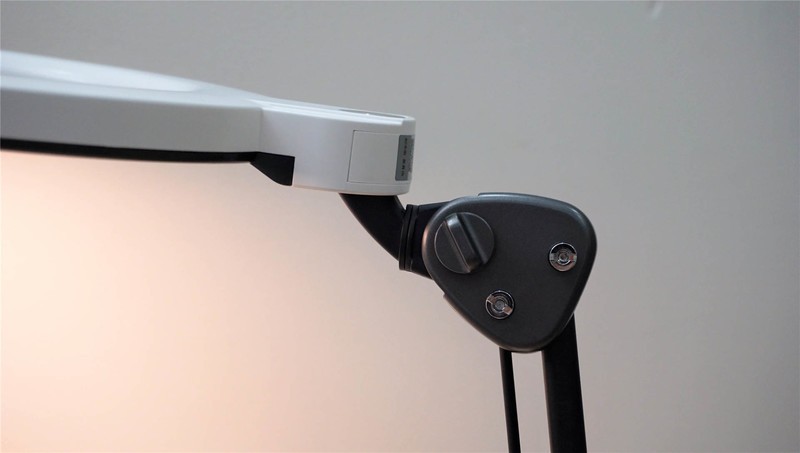 售价3千？爱德华天使之光2专科级护眼台灯实测：噱头还是真本事？