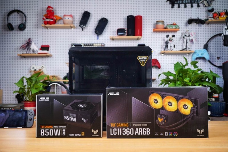 TUF GT502无界版主机：打破界限，超越无限，打造你的极致海景房！