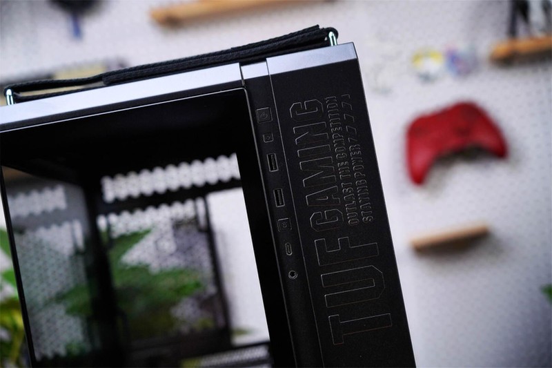 TUF GT502无界版主机：打破界限，超越无限，打造你的极致海景房！