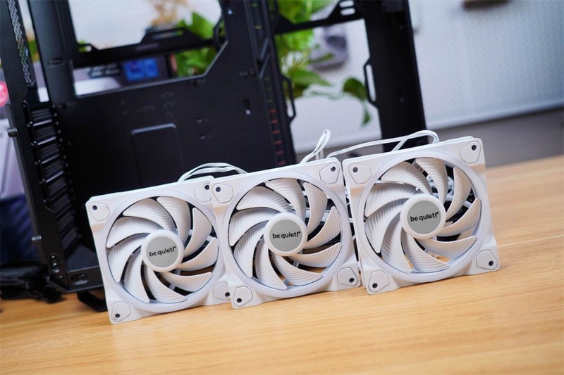 TUF GT502无界版主机：打破界限，超越无限，打造你的极致海景房！