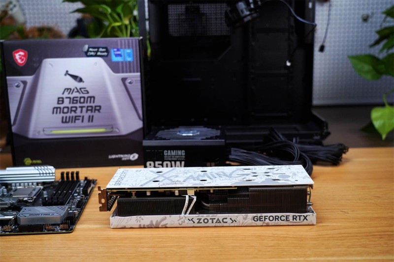 TUF GT502无界版主机：打破界限，超越无限，打造你的极致海景房！