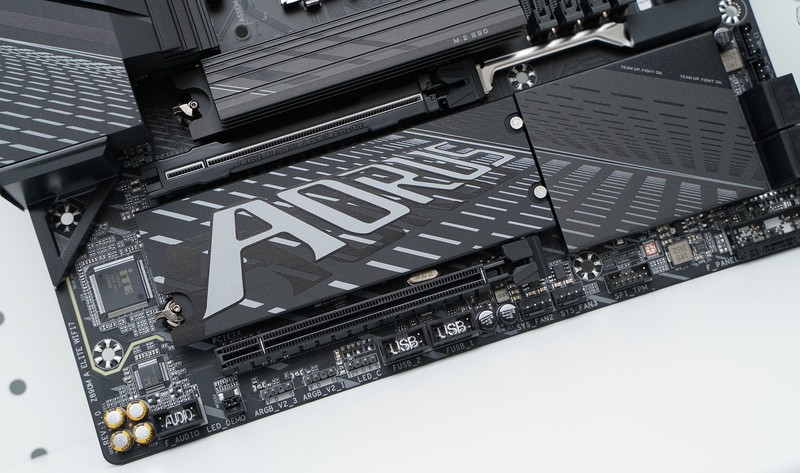 Intel酷睿Ultra 200处理器性价比座驾 技嘉AORUS Z890M小雕主板评测