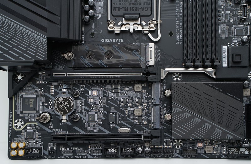 Intel酷睿Ultra 200处理器性价比座驾 技嘉AORUS Z890M小雕主板评测