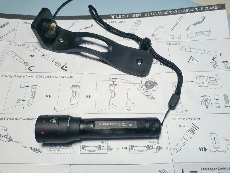 莱德雷神 C5R 手电筒：德国精密工艺与户外照明的完美融合