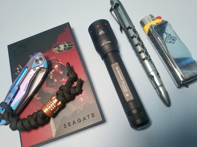 莱德雷神 C5R 手电筒：德国精密工艺与户外照明的完美融合