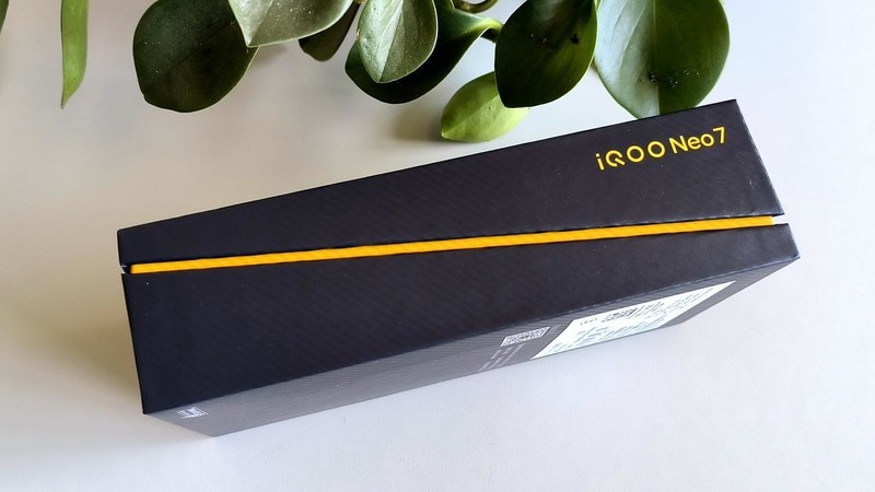 入手iQOO Neo7，不愧为“水桶机皇”！一周体验 新鲜+惊喜