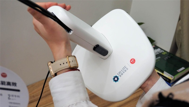 售价3千？爱德华天使之光2专科级护眼台灯实测：噱头还是真本事？