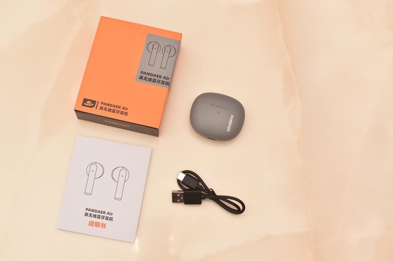 魅族PANDAER Air 真无线耳机：超轻、超长续航，超值体验