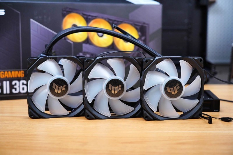 TUF GT502无界版主机：打破界限，超越无限，打造你的极致海景房！