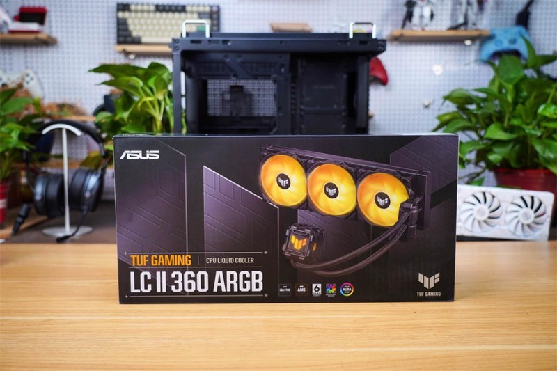 TUF GT502无界版主机：打破界限，超越无限，打造你的极致海景房！