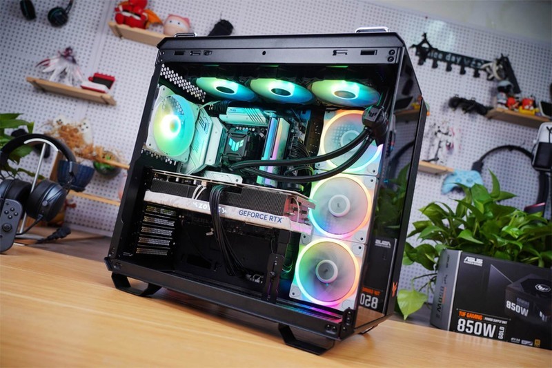 TUF GT502无界版主机：打破界限，超越无限，打造你的极致海景房！