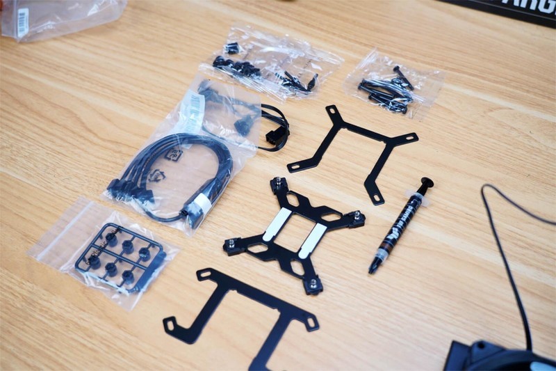 TUF GT502无界版主机：打破界限，超越无限，打造你的极致海景房！