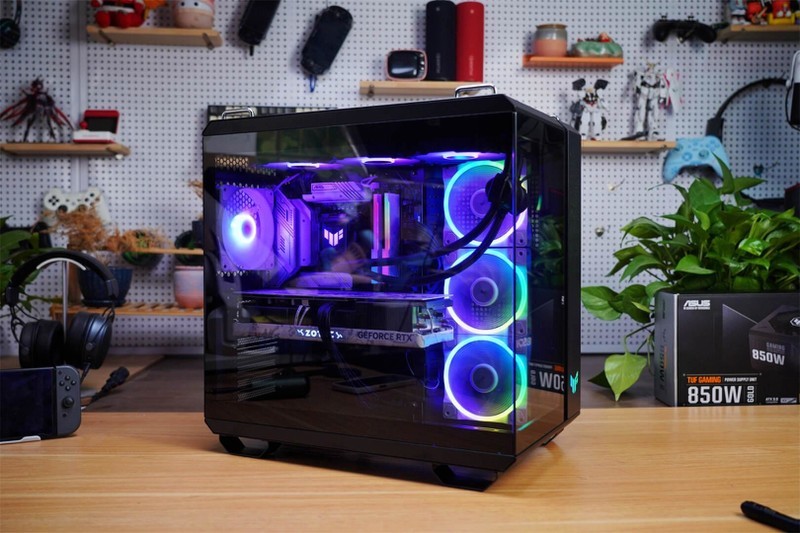 TUF GT502无界版主机：打破界限，超越无限，打造你的极致海景房！