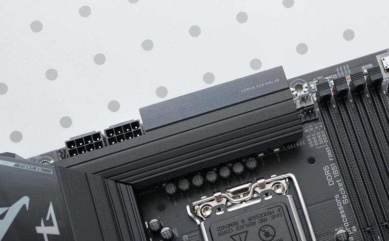 Intel酷睿Ultra 200处理器性价比座驾 技嘉AORUS Z890M小雕主板评测