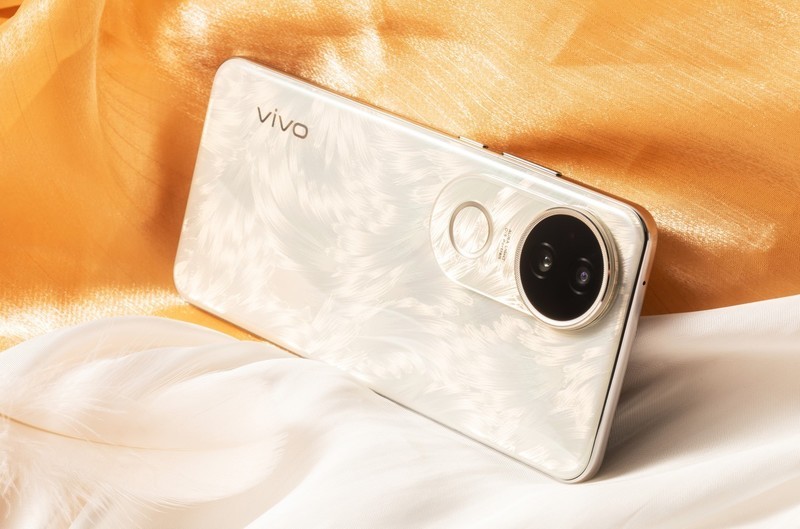 vivo S20凤羽金外观有多美？测评报告快速一览