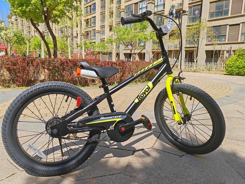 七八岁还不会骑行自行车？没事，我教你快速学会骑自行车