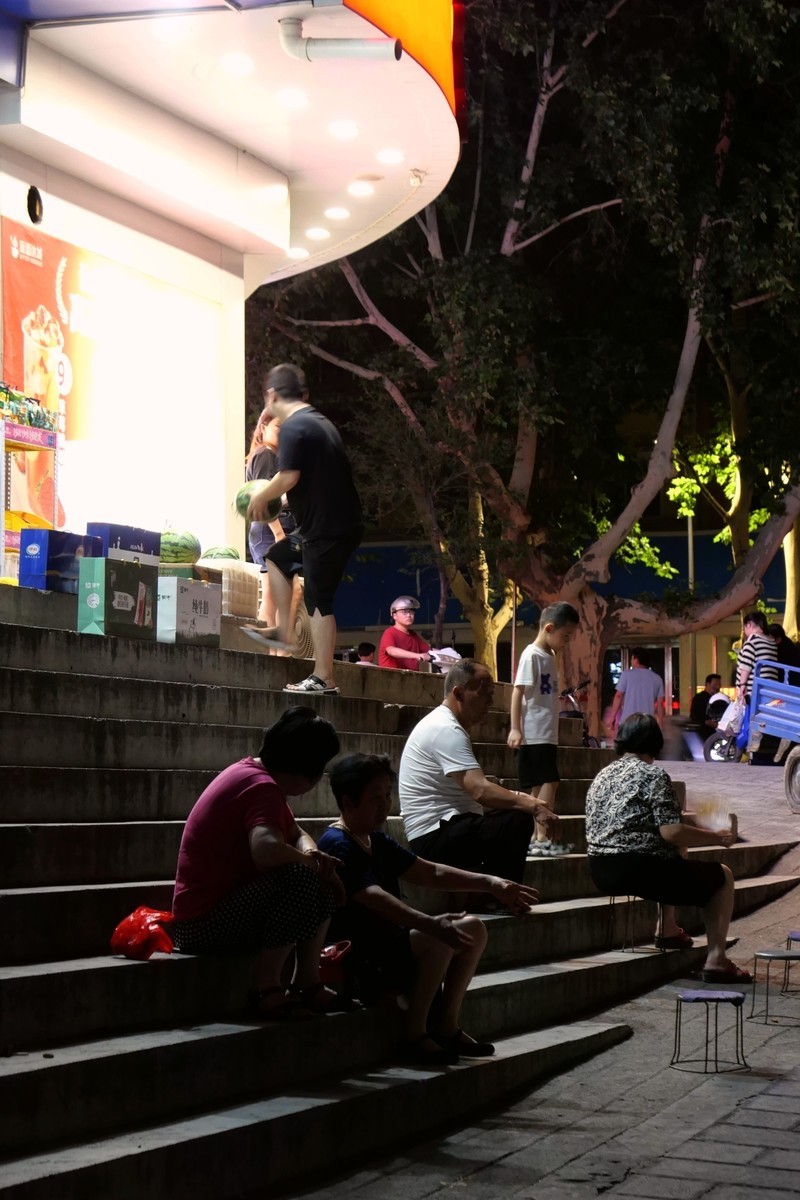 卡片机拍夜景吃力之一