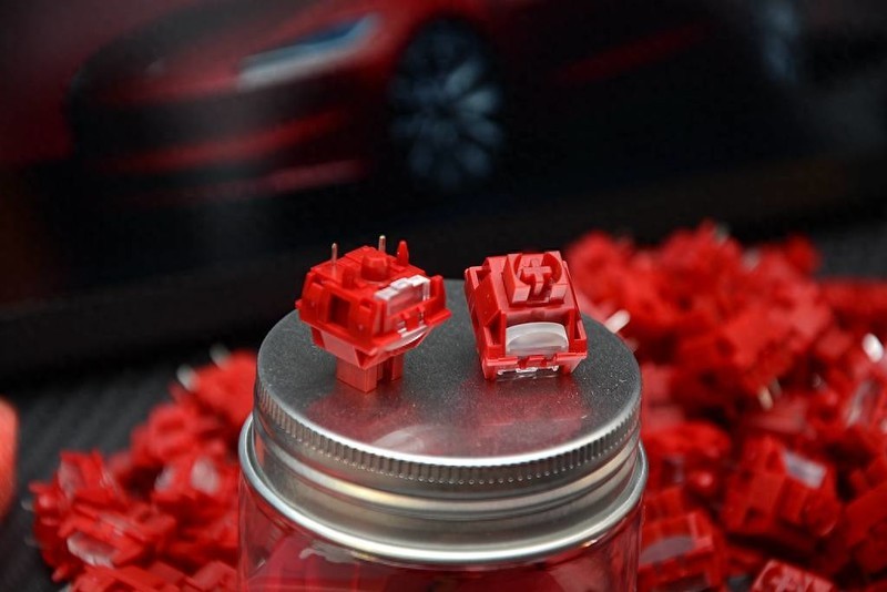 手感更顺滑、Q弹有劲道、声音更干净，TTC烈焰红轴V2上手体验