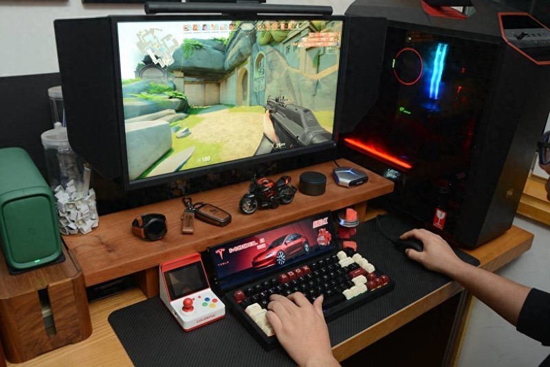 手感更顺滑、Q弹有劲道、声音更干净，TTC烈焰红轴V2上手体验