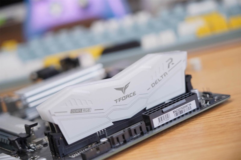 依托微星，索泰强悍的硬件组合，十铨DELTA RGB D5表现优秀！