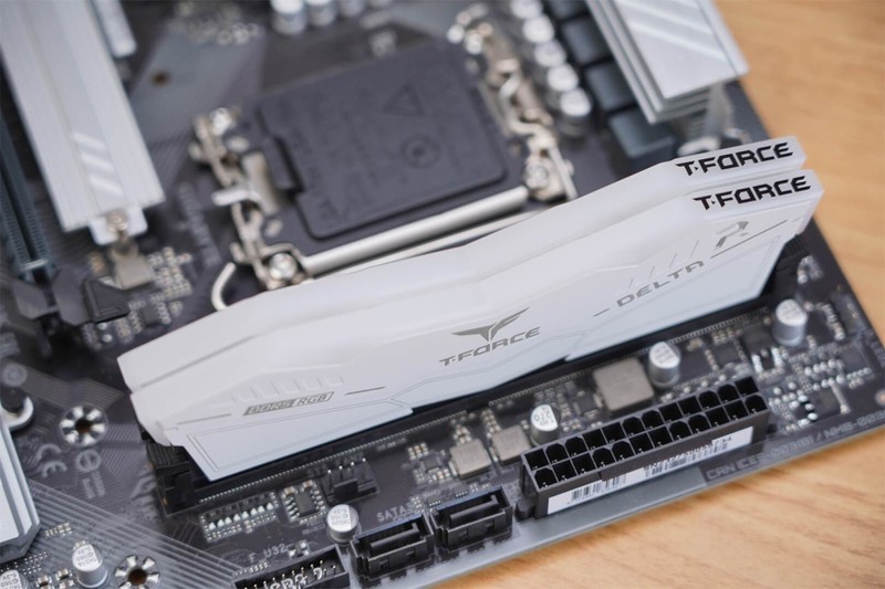 依托微星，索泰强悍的硬件组合，十铨DELTA RGB D5表现优秀！