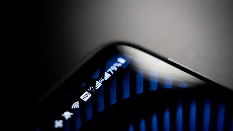 专业三防手机的轻薄担当，搭载镁铝合金支架，三防性能值得期待