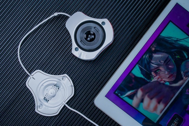 傻瓜式操作，两分钟搞定显示偏色。蓝蜘蛛显示器校色仪性价比超高