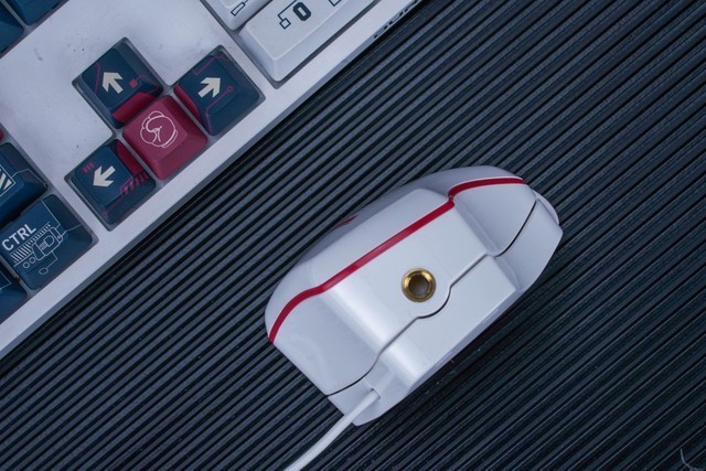 傻瓜式操作，两分钟搞定显示偏色。蓝蜘蛛显示器校色仪性价比超高