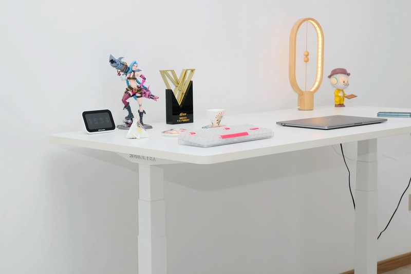 搬砖久坐必备神器，乐歌iE5升降桌用了真回不去！