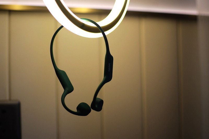 南 卡NEO骨传导耳机：高科技带来的震撼音质与流畅体验