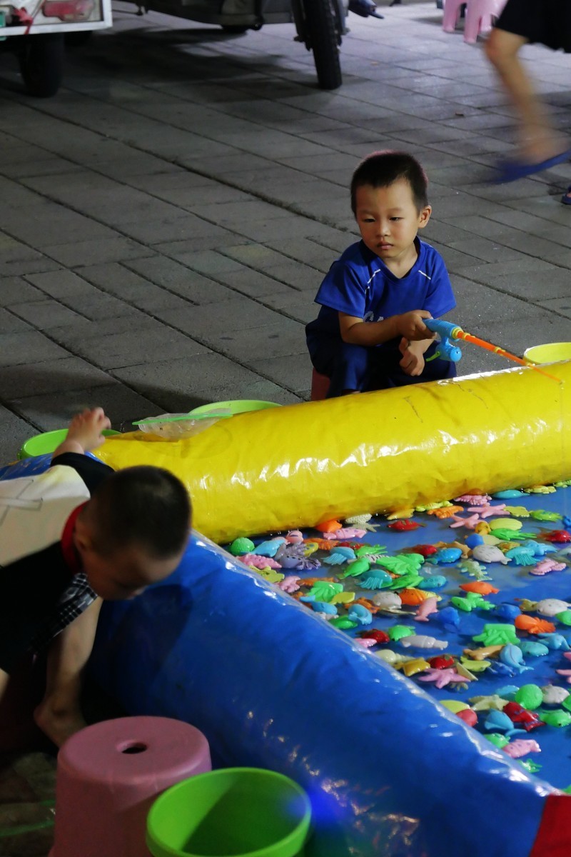 卡片机拍夜景吃力之一