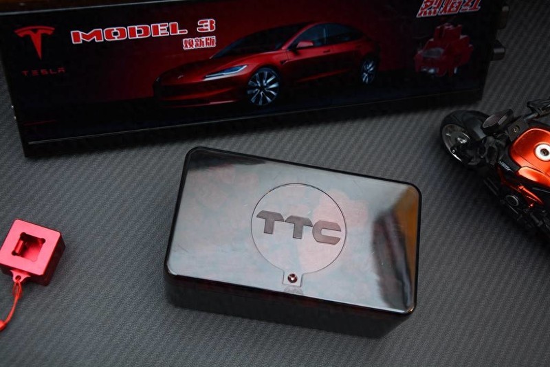 手感更顺滑、Q弹有劲道、声音更干净，TTC烈焰红轴V2上手体验