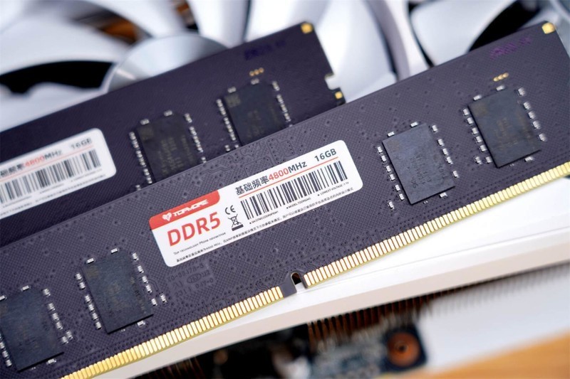 D5内存市场新星：达墨16G DDR5海力士Adie高性价比测评！