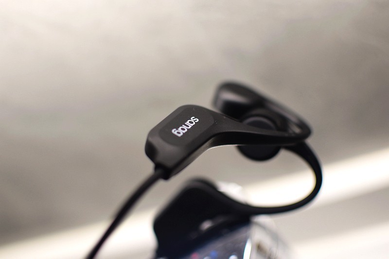 自带64G存储 IPX8级防水 sanag塞那B60骨传导耳机