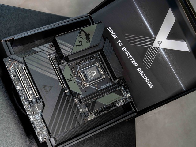 暗影王者终回归，微星MEG Z890 UNIFY-X主板晒单