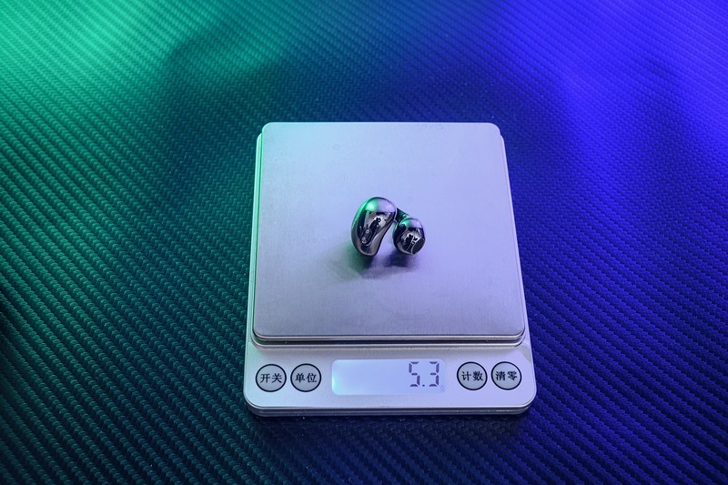 久戴不伤耳，嘈杂环境听歌通话无障碍，南kǎ Ultra 开放式无线耳机深度评测