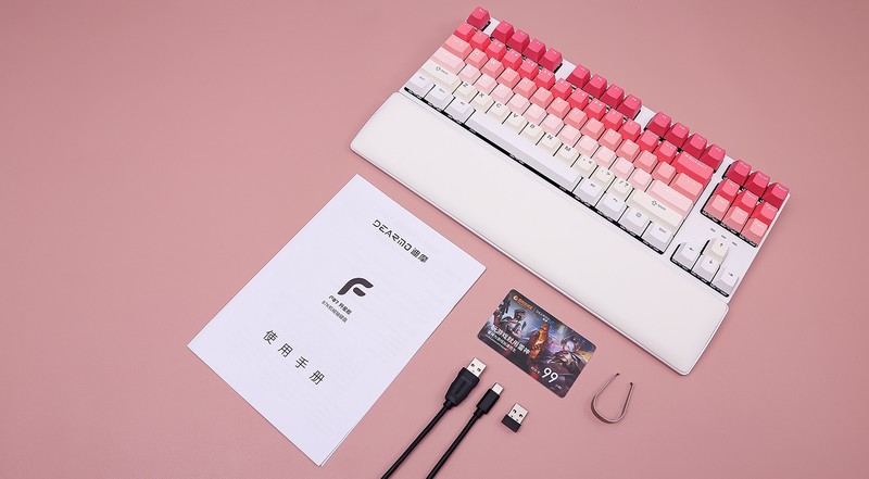 都市丽人的选择，简约干练精美，迪摩F87三模机械键盘