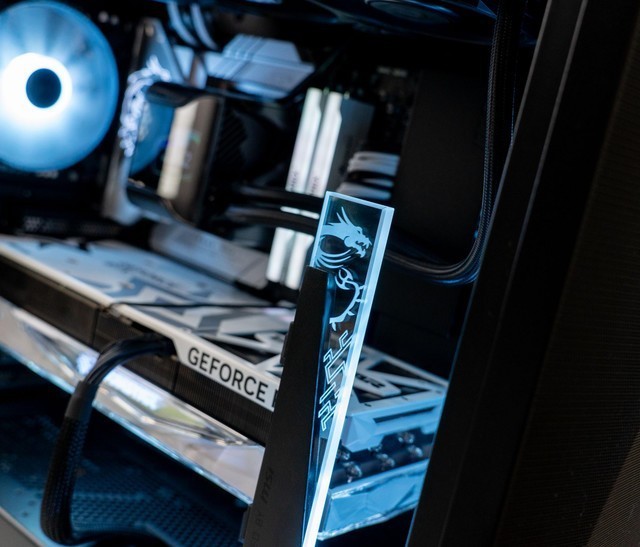 i9 14900K+4090最佳拍档，全汉Hydro G Pro 1200W金牌全模组电源测评