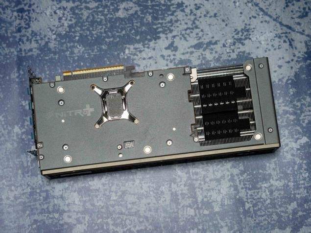 更帅更强的搅局者，蓝宝石 氮动 RX 9070XT OC显卡首发测评