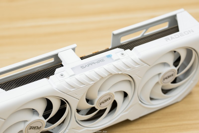 RDNA4利刃出鞘，撕裂价格！AMD Radeon RX 9070XT 9070测评