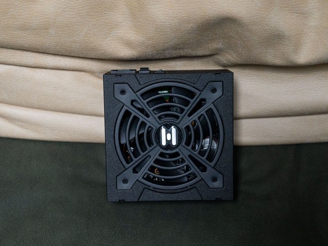 i9 14900K+4090最佳拍档，全汉Hydro G Pro 1200W金牌全模组电源测评