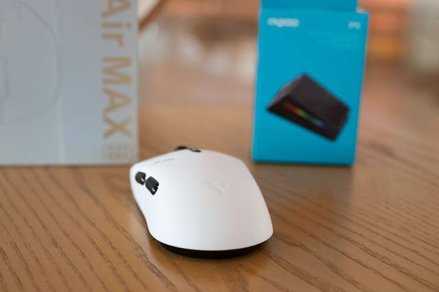 中小手玩家的游戏伙伴，8K回报超长续航，雷柏VT1 Air Max鼠标体验