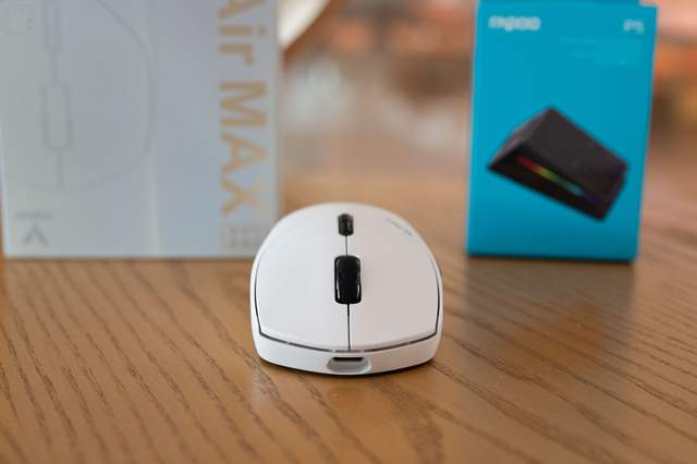 中小手玩家的游戏伙伴，8K回报超长续航，雷柏VT1 Air Max鼠标体验