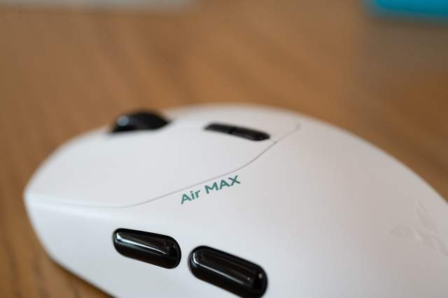 中小手玩家的游戏伙伴，8K回报超长续航，雷柏VT1 Air Max鼠标体验