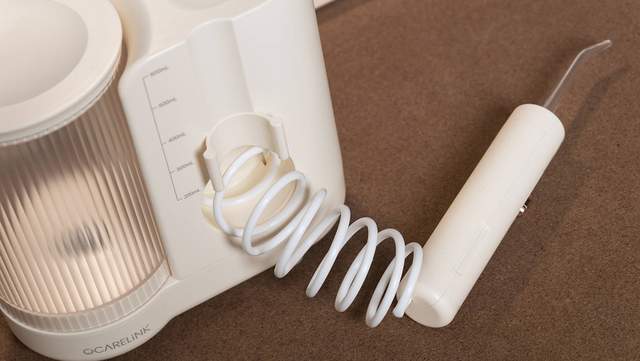 一分钟喷射1900次，用了就回不去的洗牙神器，OcareLink欧卡尔琳 P600台式冲牙器