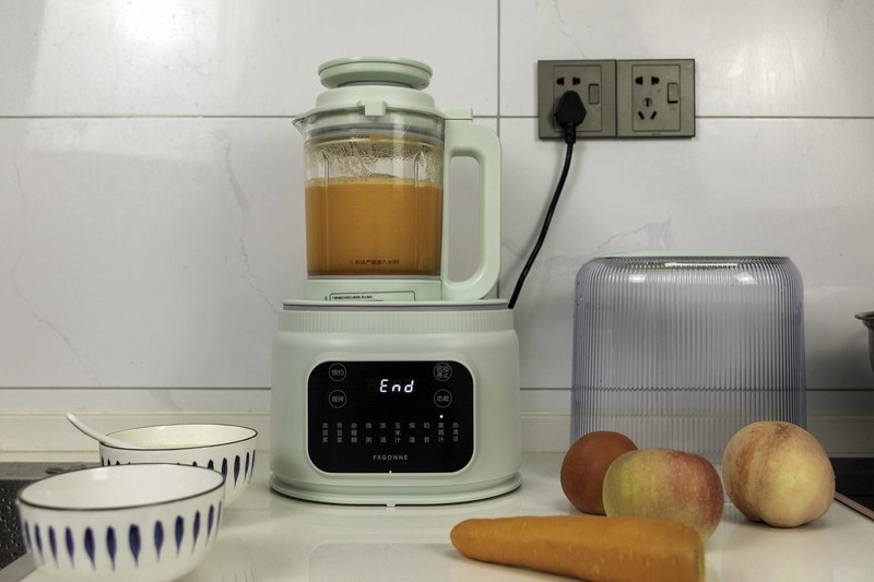 女朋友点名要的破壁机，安全无毒专业老牌的宫菱轻音高速破壁机真的好用吗？