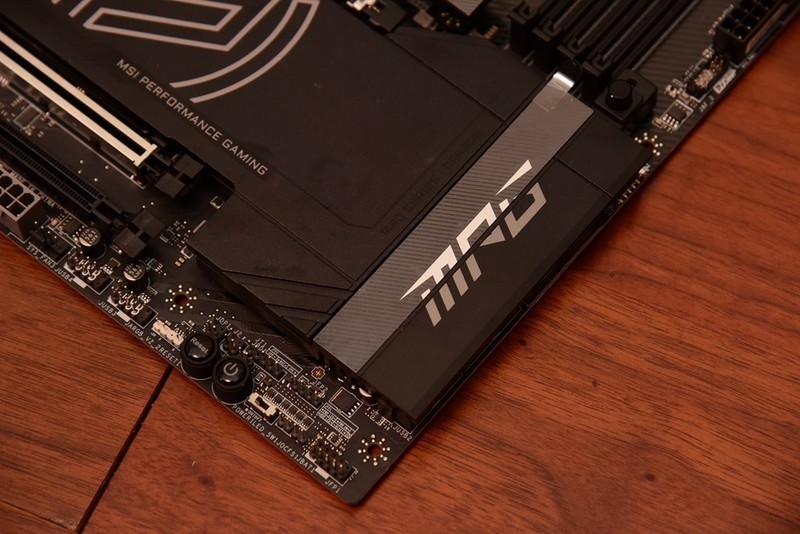 预算有限！打游戏选哪个？9600X PK 14600KF实战测试！