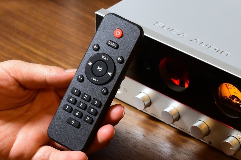 最懂年轻人的功放：解码、胆前级、耳放合体！声优创x10上手